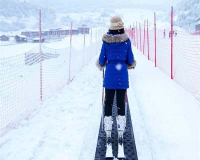 滑雪場(chǎng)策劃要考慮其空間面積，山勢(shì)山型